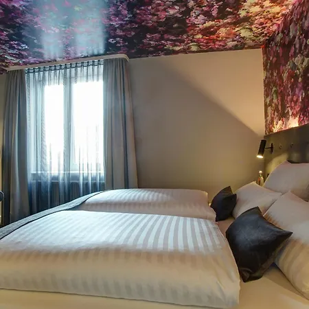 Vienna House Easy by Wyndham Hamburg Hauptbahnhof-3